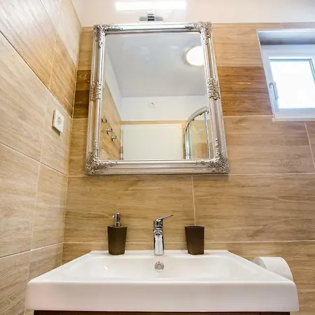 Nives In The Center - Free Parking Апартаменты Сплит