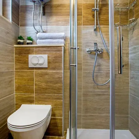 Апартаменты Nives In The Center - Free Parking