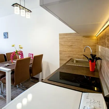 Nives In The Center - Free Parking Сплит