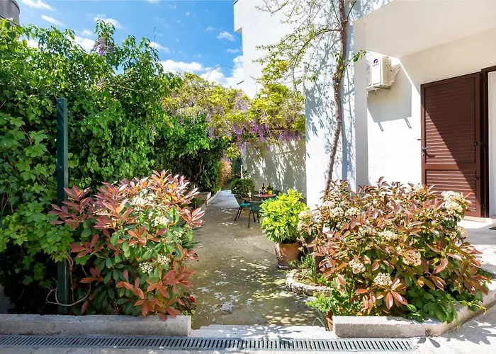 Nives In The Center - Free Parking Lägenhet *