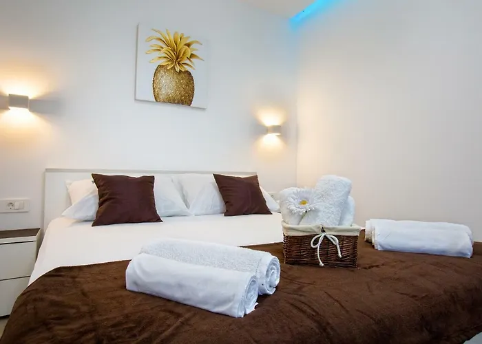 Nives In The Center - Free Parking Lägenhet