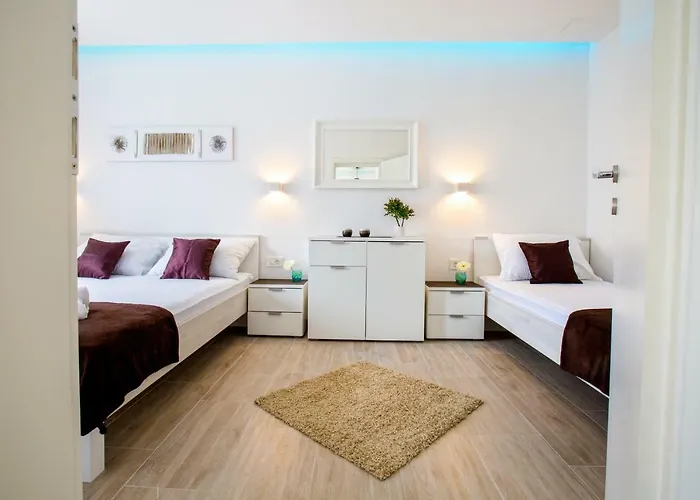 Nives In The Center - Free Parking Lägenhet