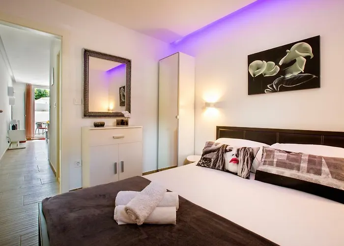 Nives In The Center - Free Parking Split