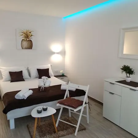 Appartamento Nives In The Center - Free Parking *