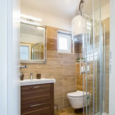 Nives In The Center - Free Parking Appartement *